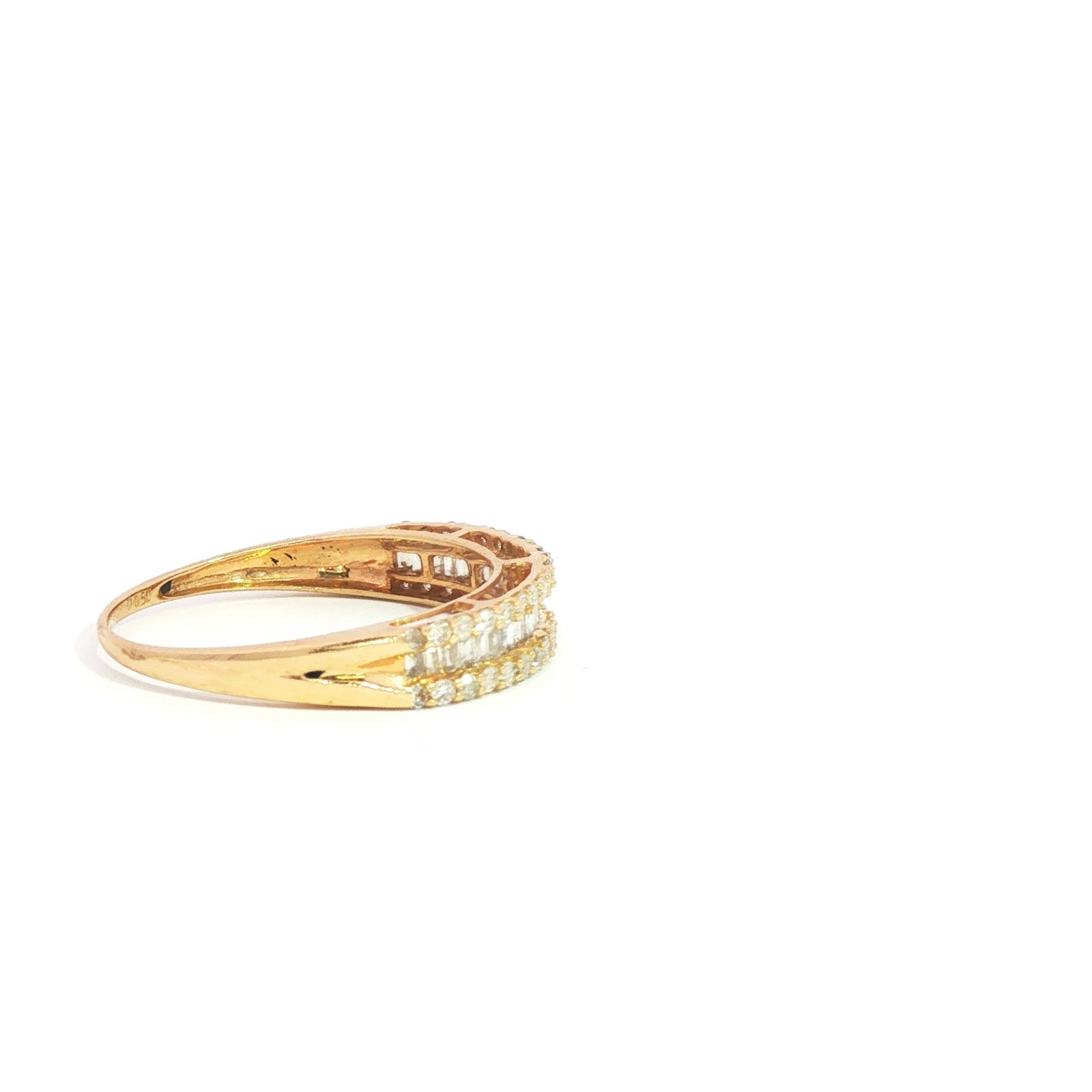 Yellow Gold Ring with Baguette Cut Diamonds